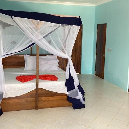 אורואה Kaure Sand Beach Lodge מראה חיצוני תמונה